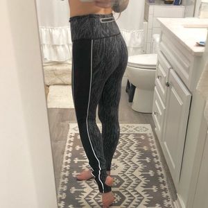 Victoria’s Secret sport Stirrup leggings